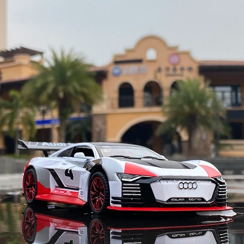 1:32 Audi GT Alloy Sports Racing Car Model Diecast & Toy Vehicle Metal Car Model