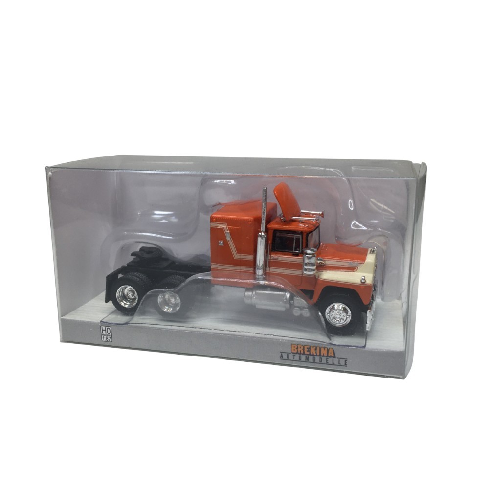 Brekina #85805 – Mack RS 700 (1966) – HO 1:87 Scale