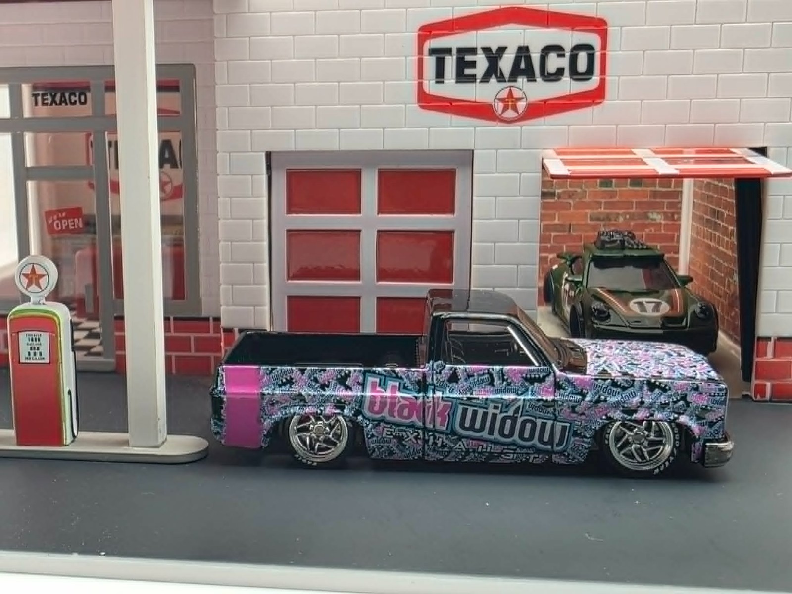 PREMIUM w/ DISK BRAKES (P) 1:64 Custom Wheels Rubber Tires Diecast wheel swaps