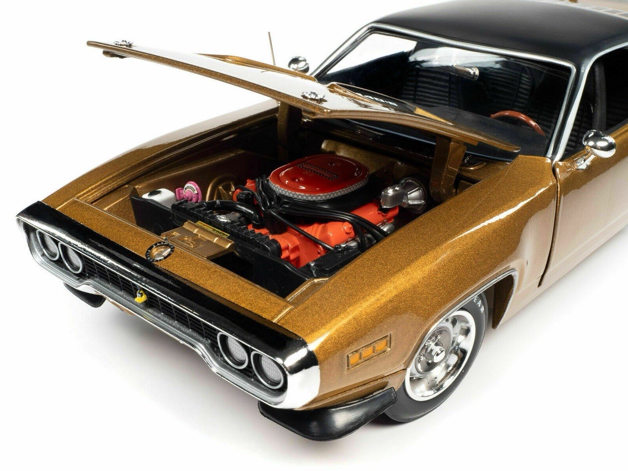 1971 Plymouth Road Runner Gold Leaf Metallic 1/18 Auto World HTF !