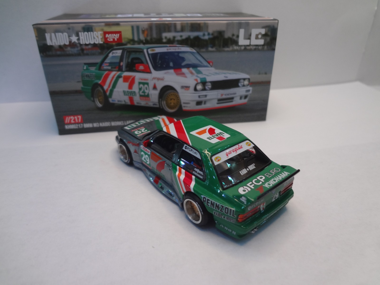 Mini GT Kaido House RAW CHASE BMW M3 Kaido Works Larry Chen V1 – USA Exclusive