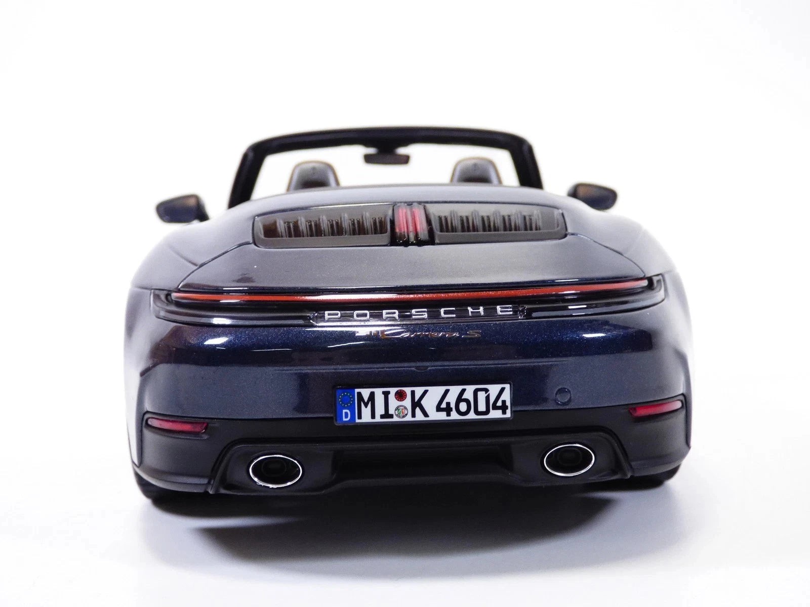 2025 Porsche 911 Carrera Cabriolet – Yachting Blue Metallic Diecast 1:18 Scale –