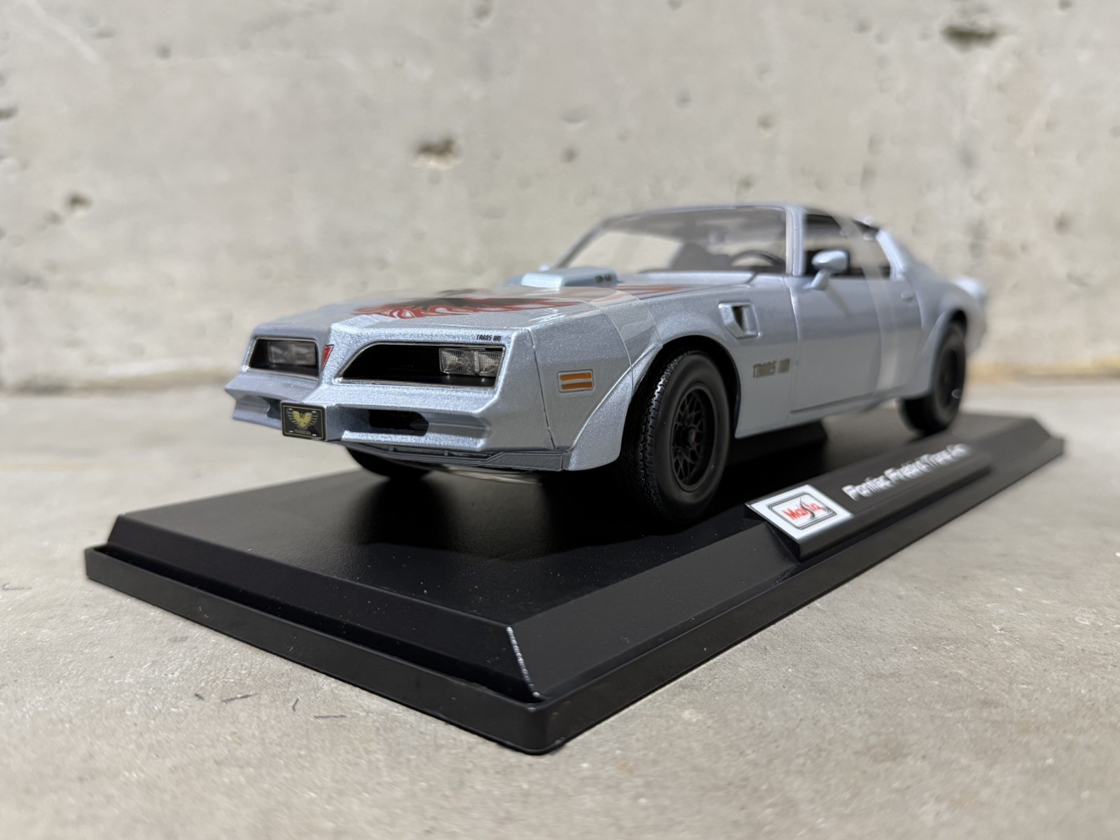 Pontiac Firebird Trans Am 1:18 Maisto Special Edition – Silver