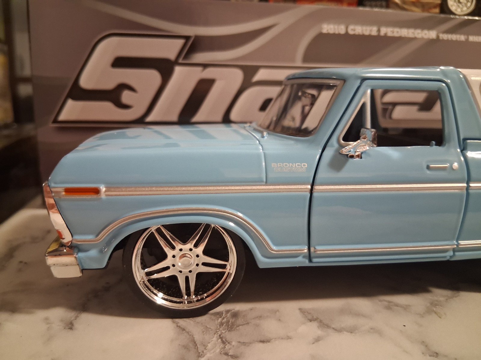 ( Custom Built) 1.24scale Diecast Custom 78 Ford BRONCO SLAMMED( Read Ad Plz)