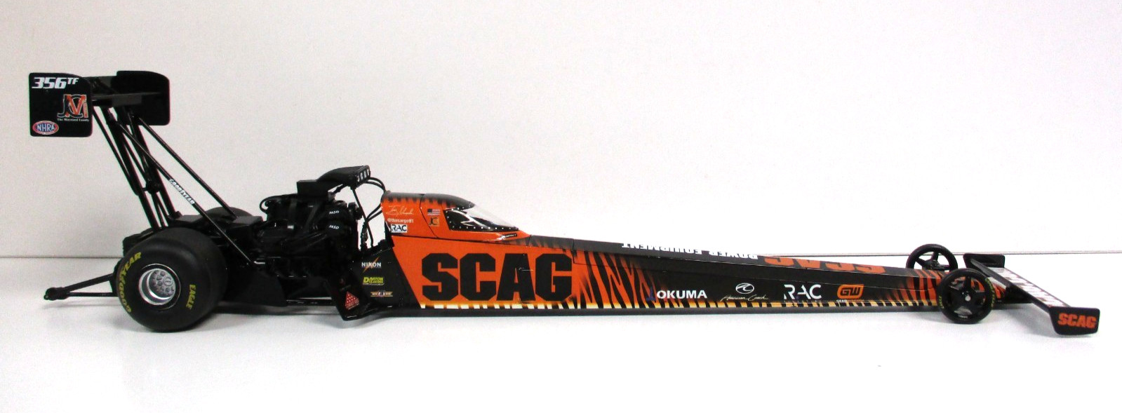 RC2 AUTO WORLD TONY SCHUMACHER SCAG EQUIPMENT 2023 NHRA TOP FUEL DRAGSTER – 1/24