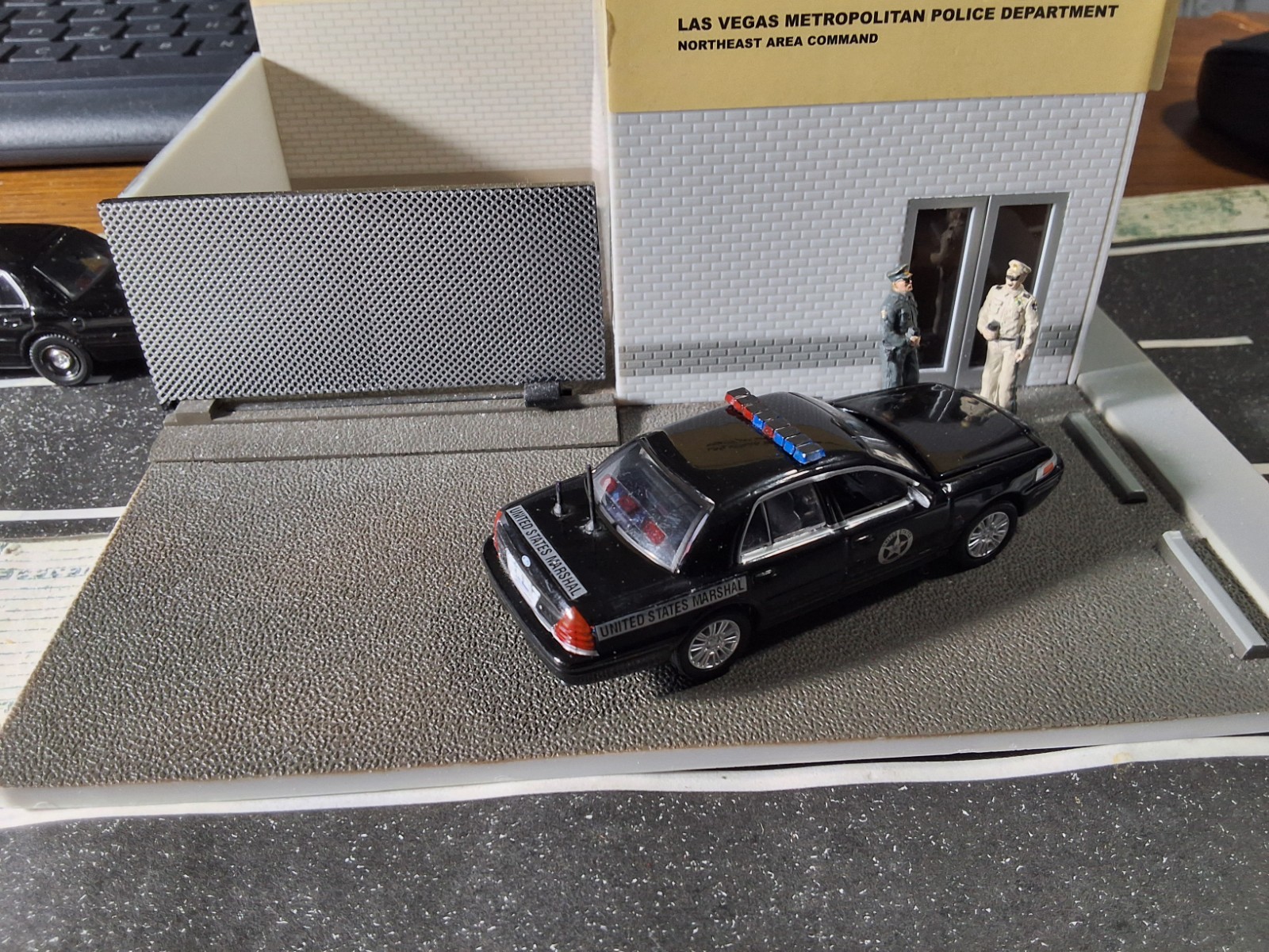 Greenlight Police Ford Crown VIC UNITED STATES MARSHAL Custom unit ONE OF A KIND