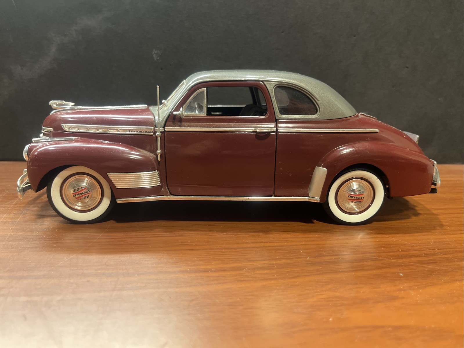 Used 1941 Chevrolet Deluxe Coupe 1/18