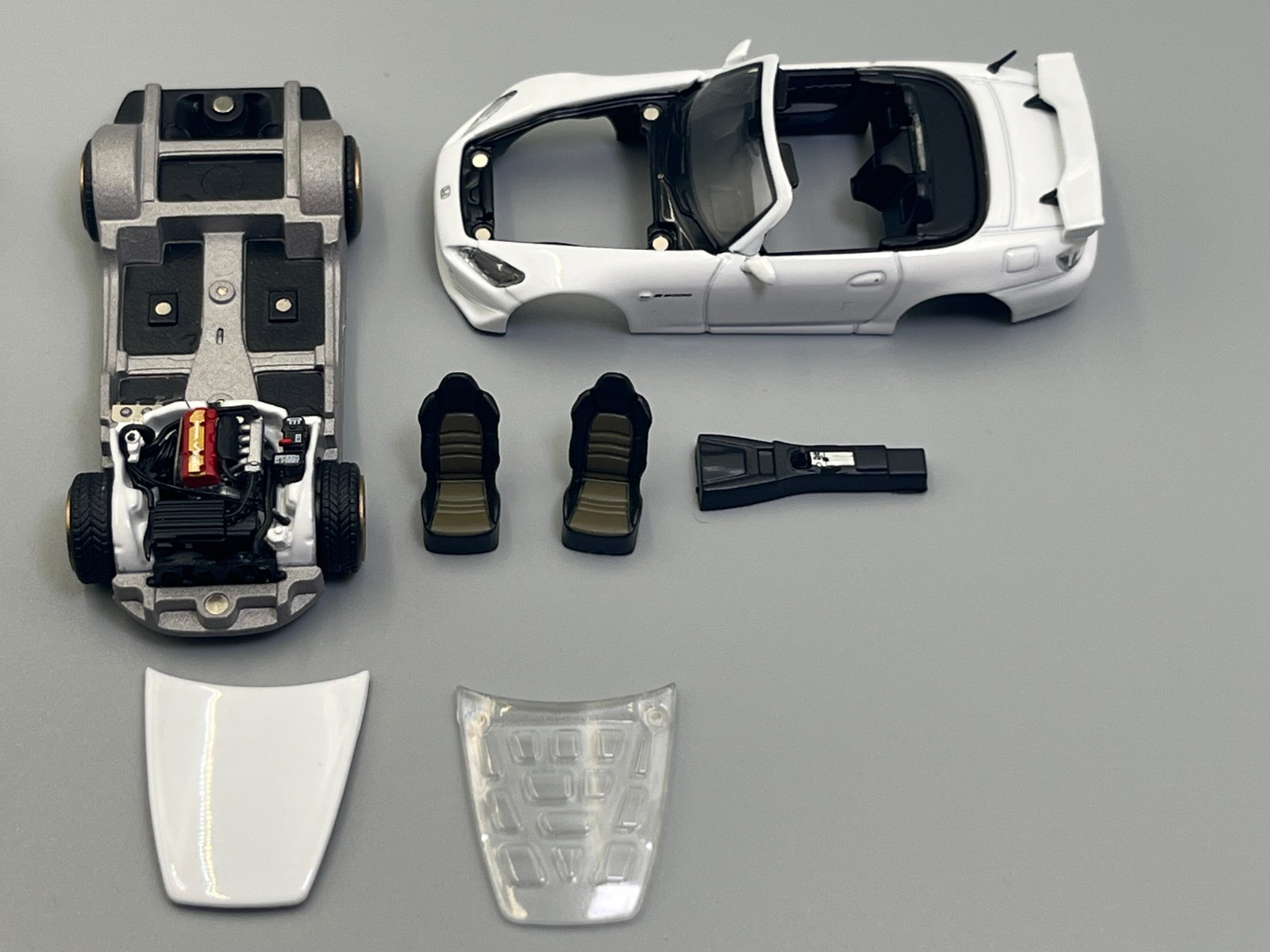 Honda S2000 Type S AP2 White Hardtop Convertible Kit MotorHelix 1/64 scale