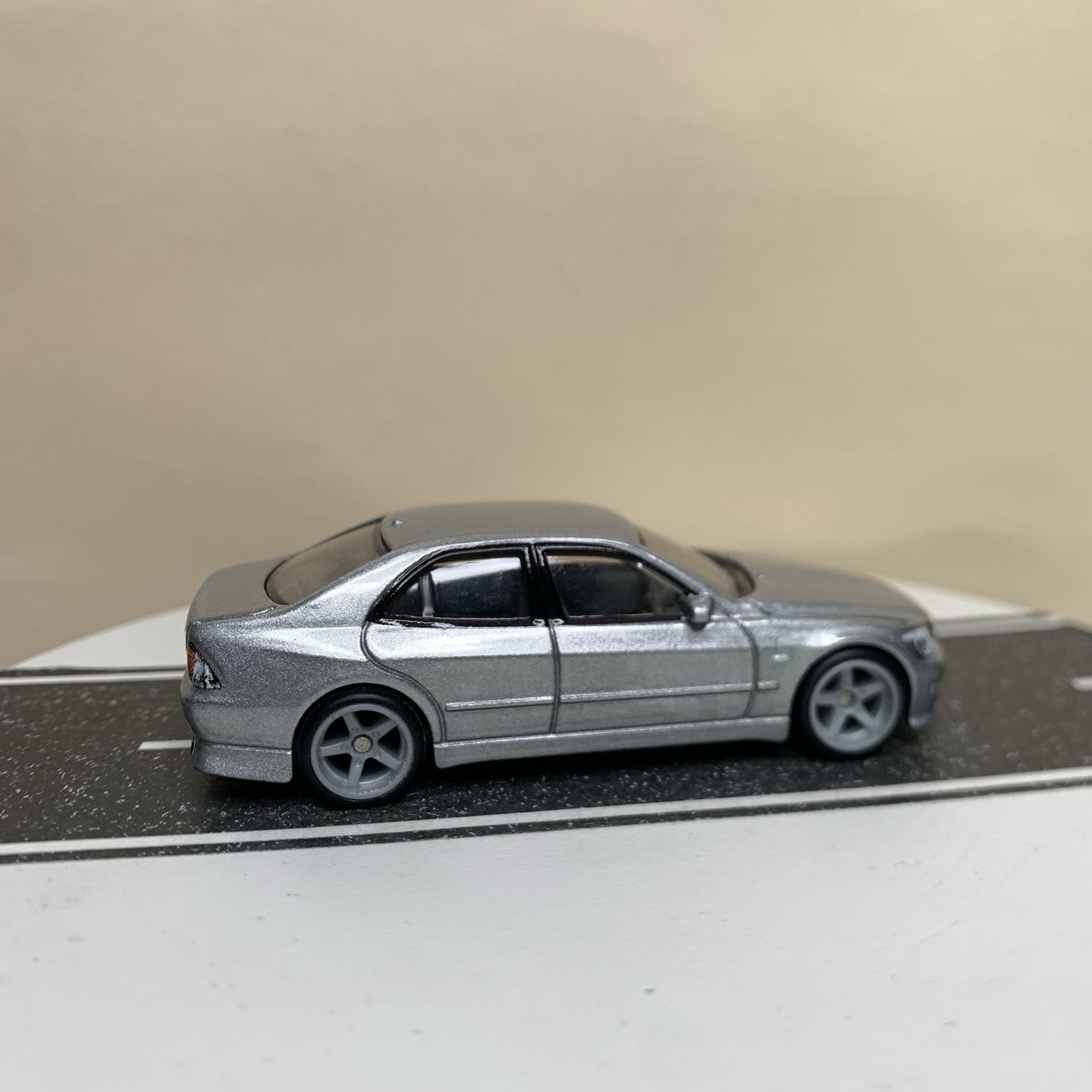 Hot Wheels Premium Modern Classics ’98 Toyota Altezza Lexus IS300 Silver 1:64 NM