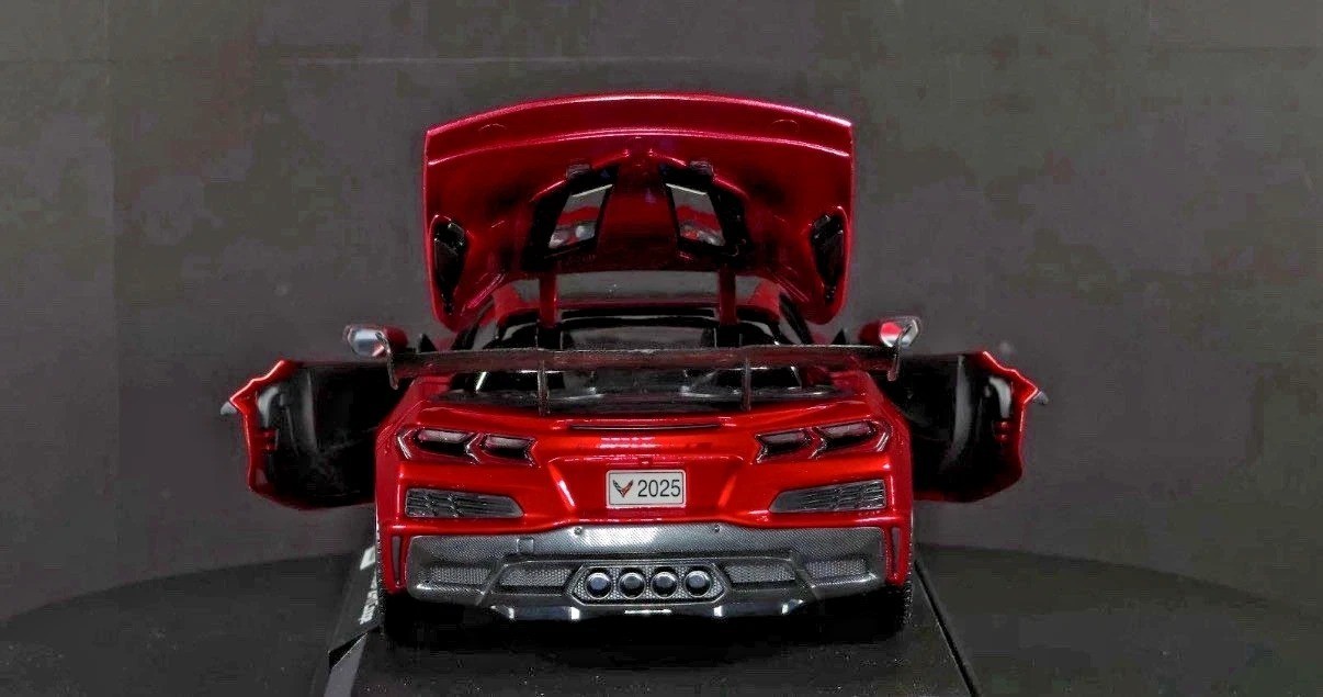 Corvette ZR1 Coupe 1:18 Maisto Exclusive Style Special Edition – Red