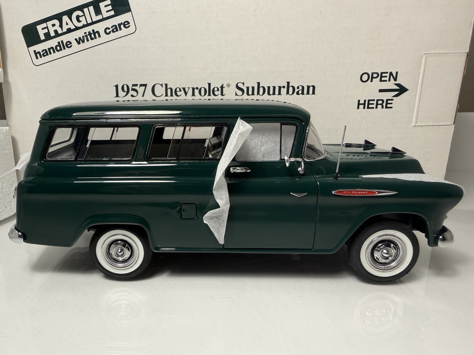 Danbury Mint 1957 Chevrolet Suburban *Super Clean!