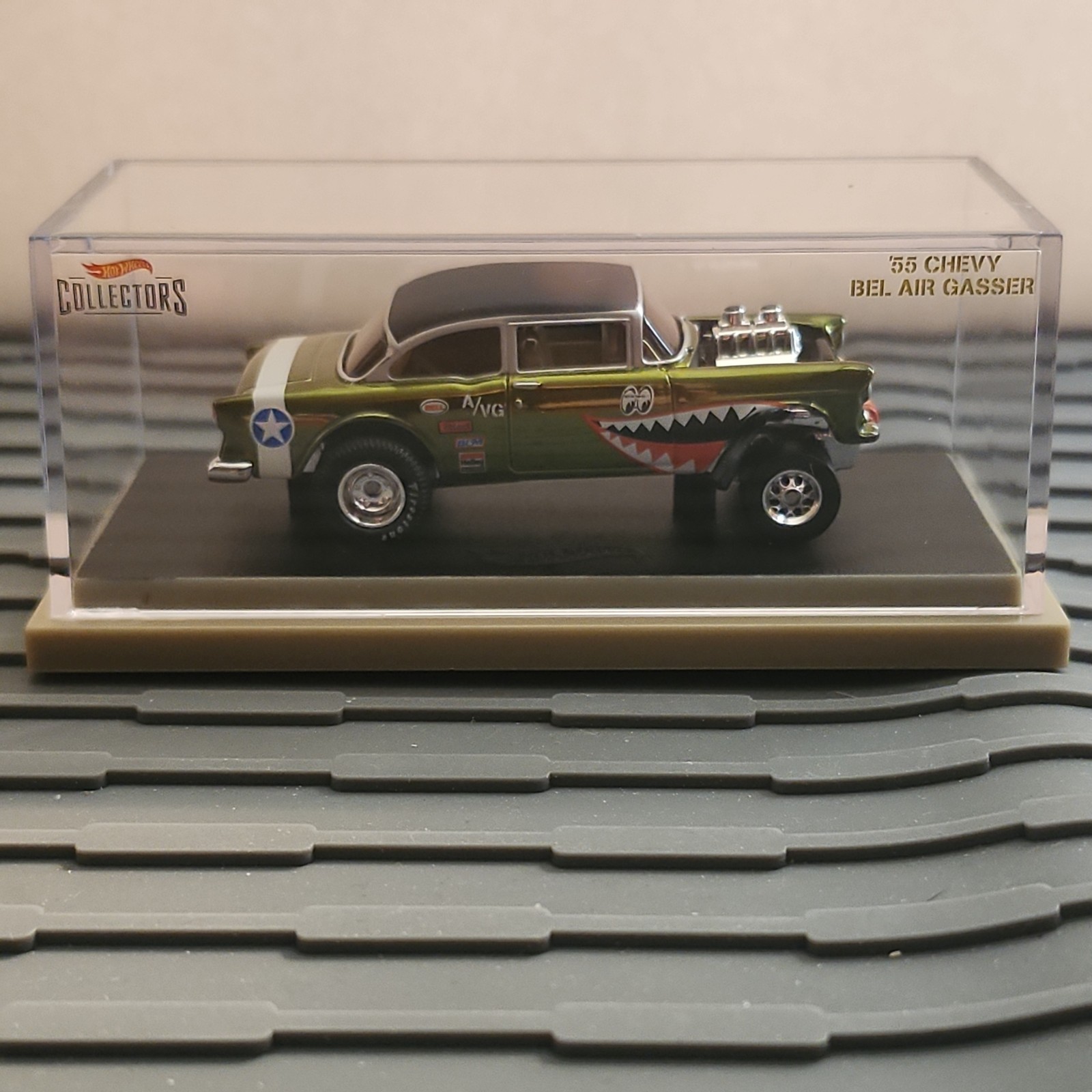 Hot Wheels ’55 CHEVY BEL AIR GASSER Flying Aces Tigers RLC Exclusive #8709/12000