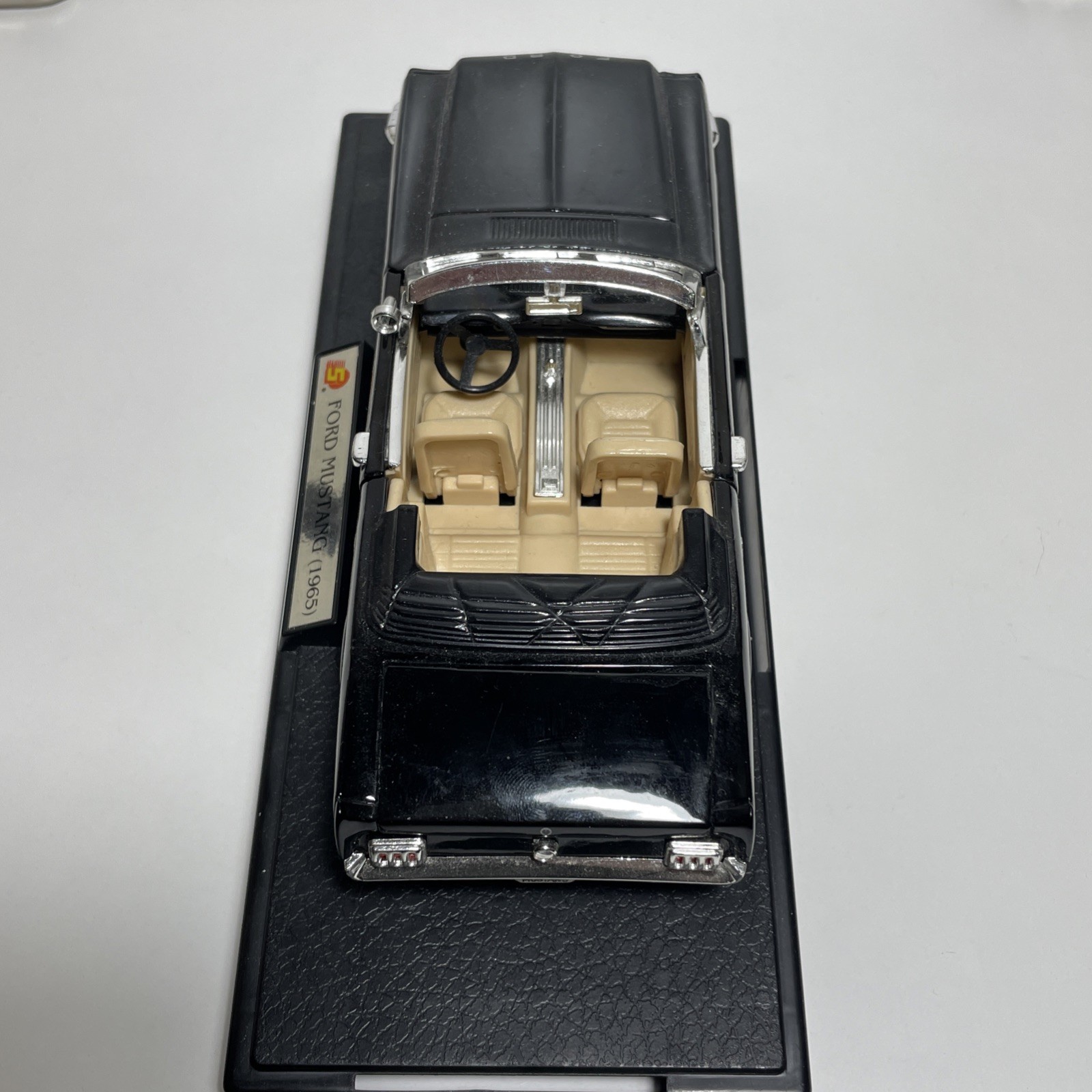 Vintage 1964 1/2 Diecast Ford Mustang Convertible Car 1:24 Scale Black Tan Int