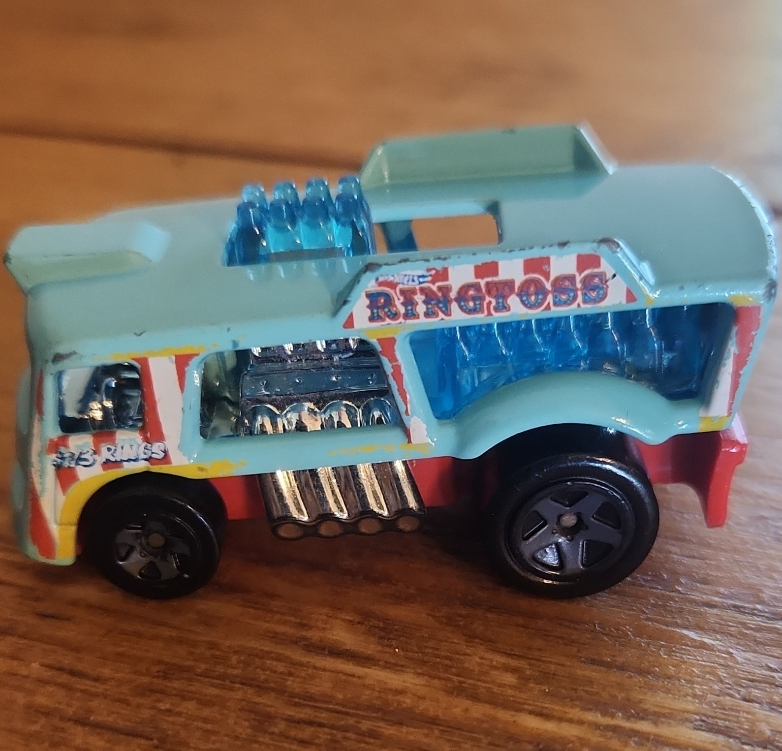 Hot Wheels Ring Toss Ringtoss Truck Diecast 1:64, Light Blue