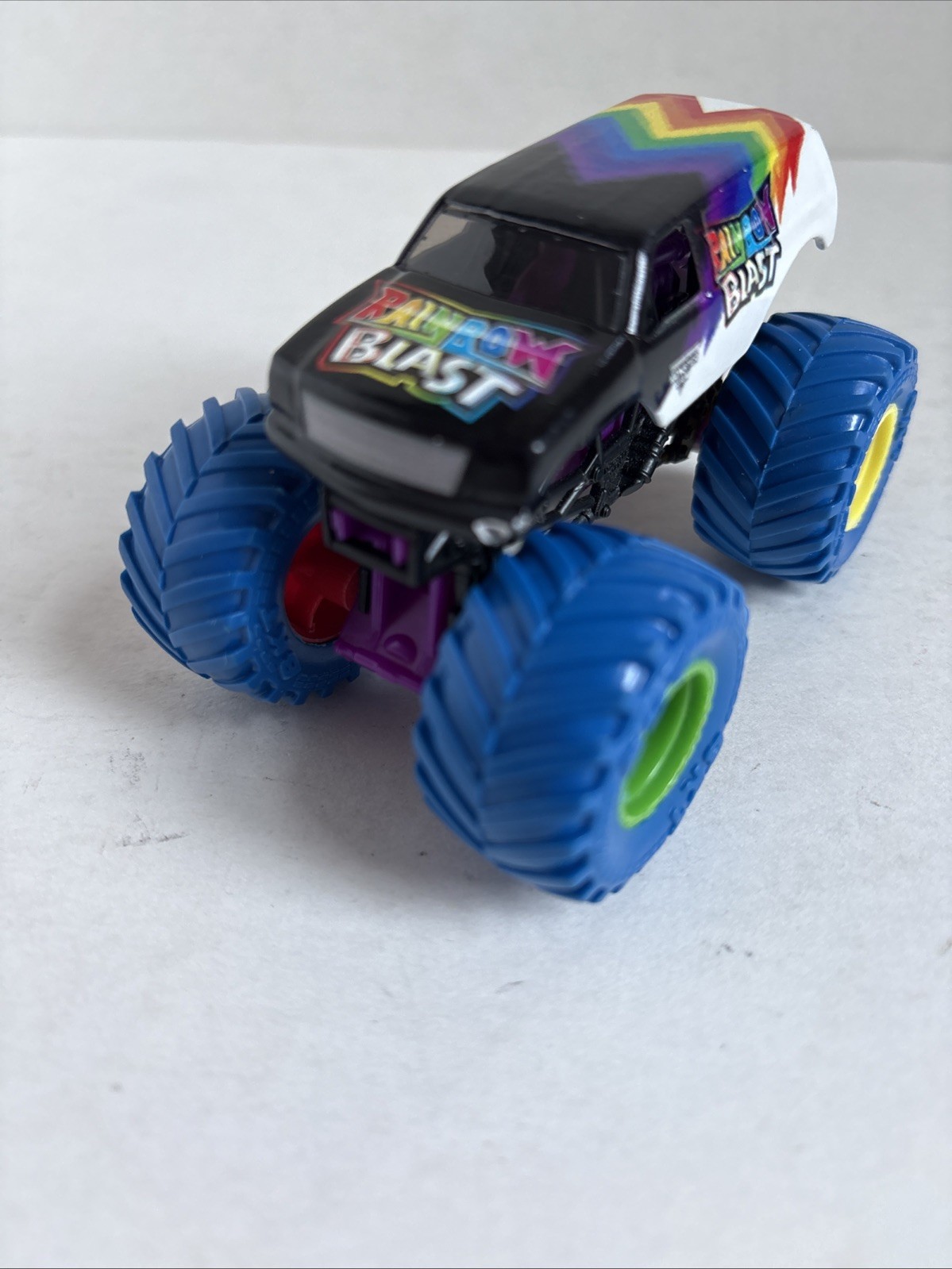 Monster Jam Rainbow Blast Monster Truck 1:64 Retired Multi-Color
