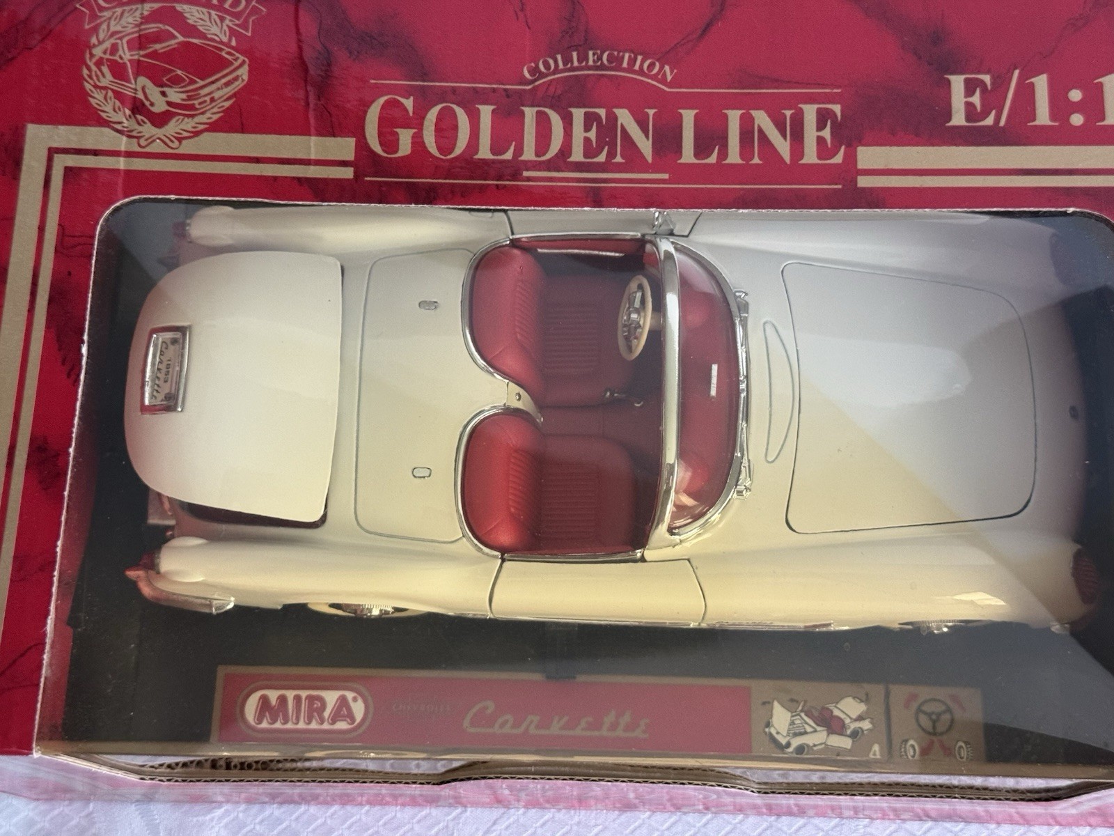 MIRA GOLDEN LINE 1953 CHEVROLET CORVETTE Convertible 1:18 Die-Cast Model Car-NIB