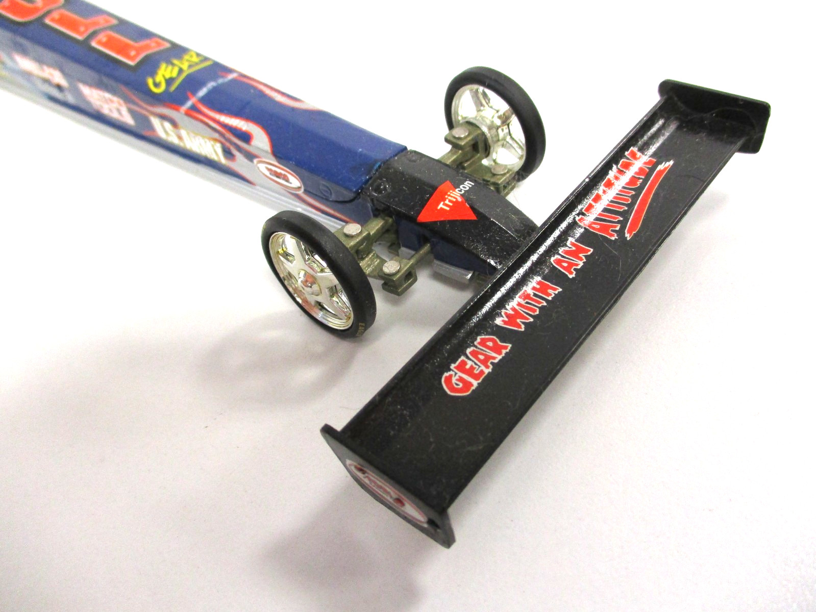 RACING CHAMPIONS RC2 MELANIE TROXEL SKULL GEAR 2006 NHRA TOP FUEL DRAGSTER 1/24