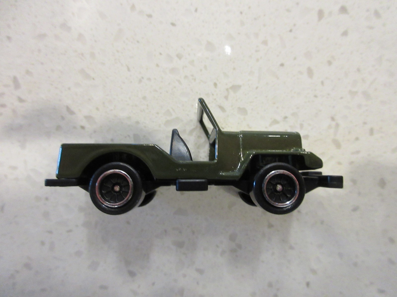 Turbo Wheels Military Action Vehicle 4×4 Truck OD Green Diecast 1:64 Toy Car