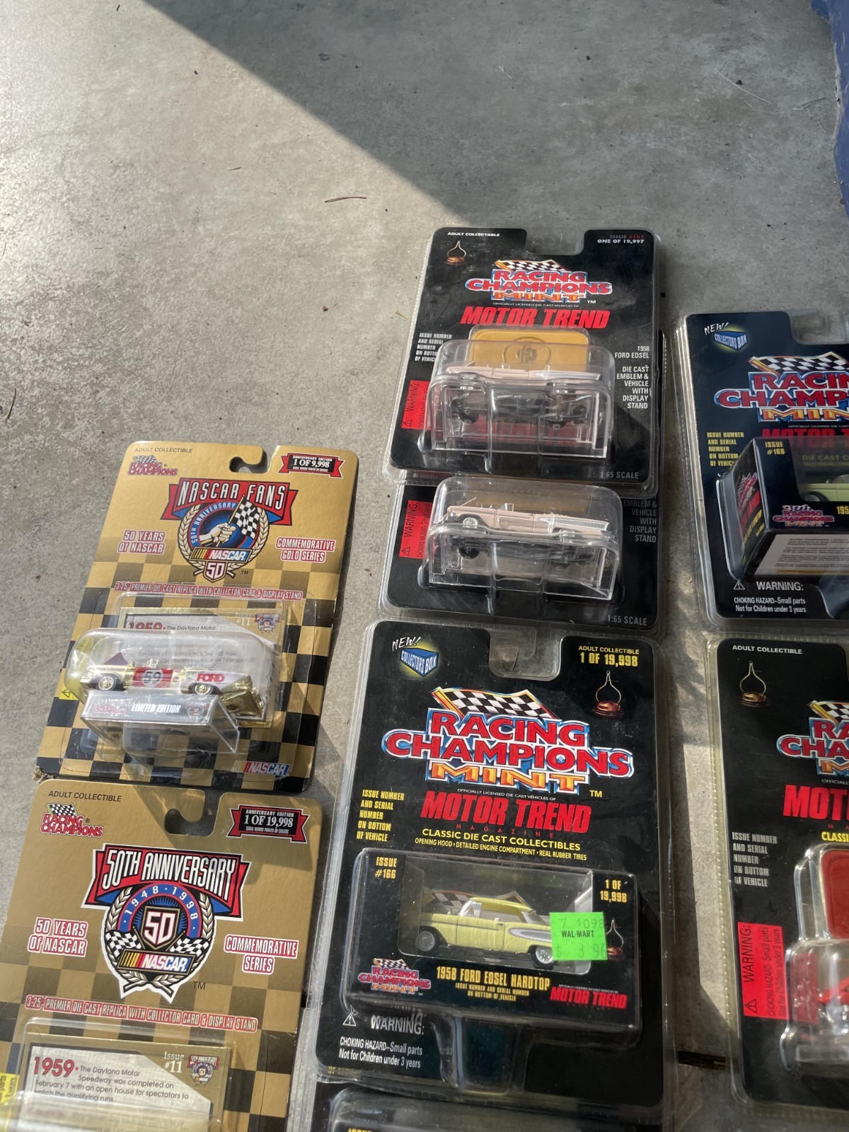 Various brands of 1:64 cars – new in packaging