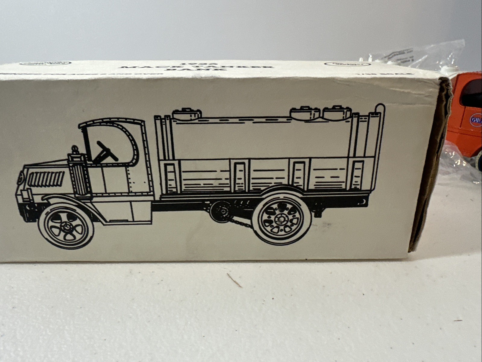 🌟GULF REFINING🌟Made Only 2,511 MACK 1926 TANKER BANK ERTL STOCK #9158