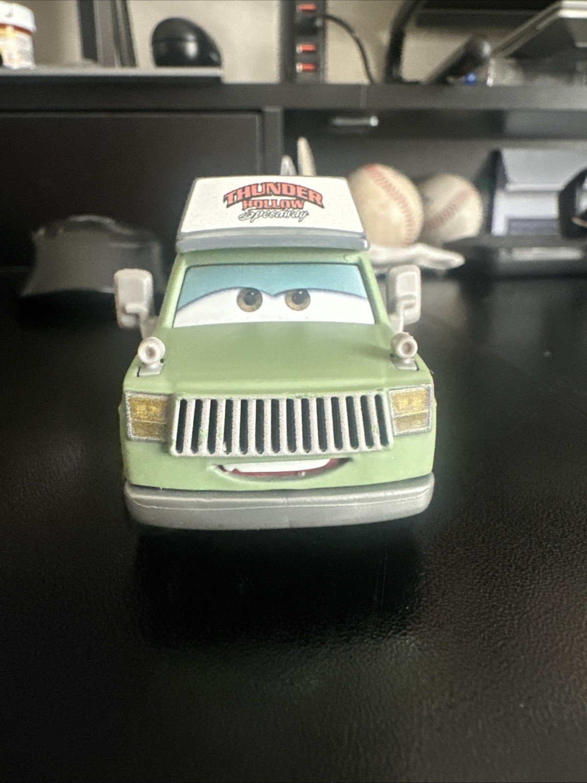 Disney Pixar Cars Roscoe Deluxe Thunder Hollow Diecast