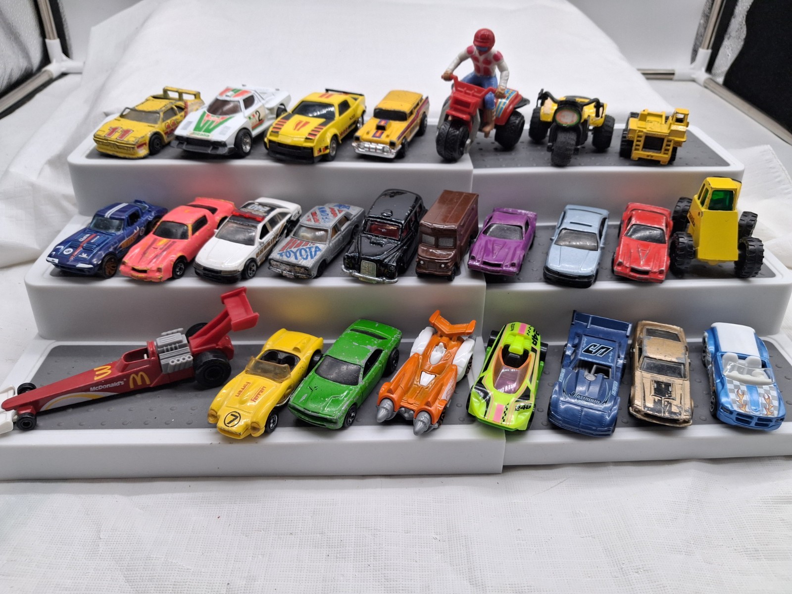 Hot Wheels Matchbox Other Brands Mixed Lot Of 100 Parts Restore Die Cast
