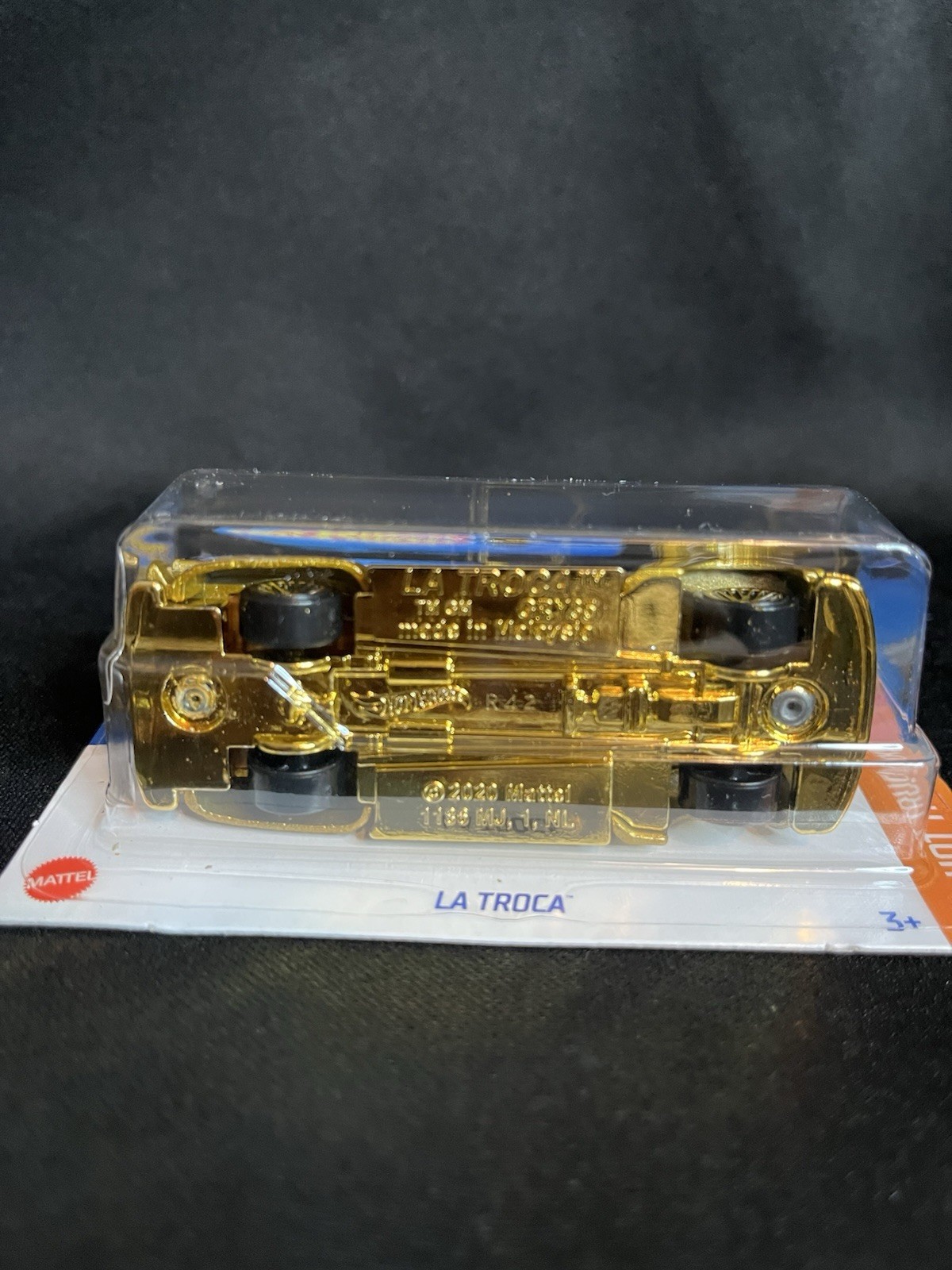 Hot Wheels La Troc Hw Hot Trucks Gold Short Card 1:64 Scale