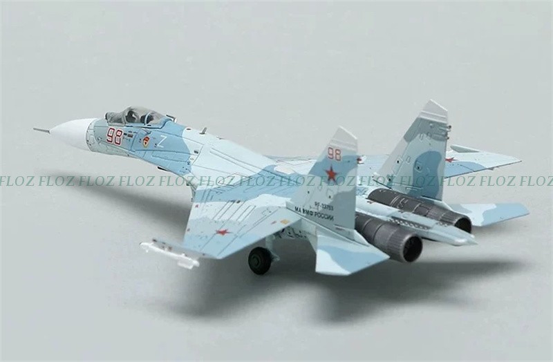 SQ Wings Baltic Fleet Naval Aviation Su-27P RF-33753 1:200 Model 2022 Red 98