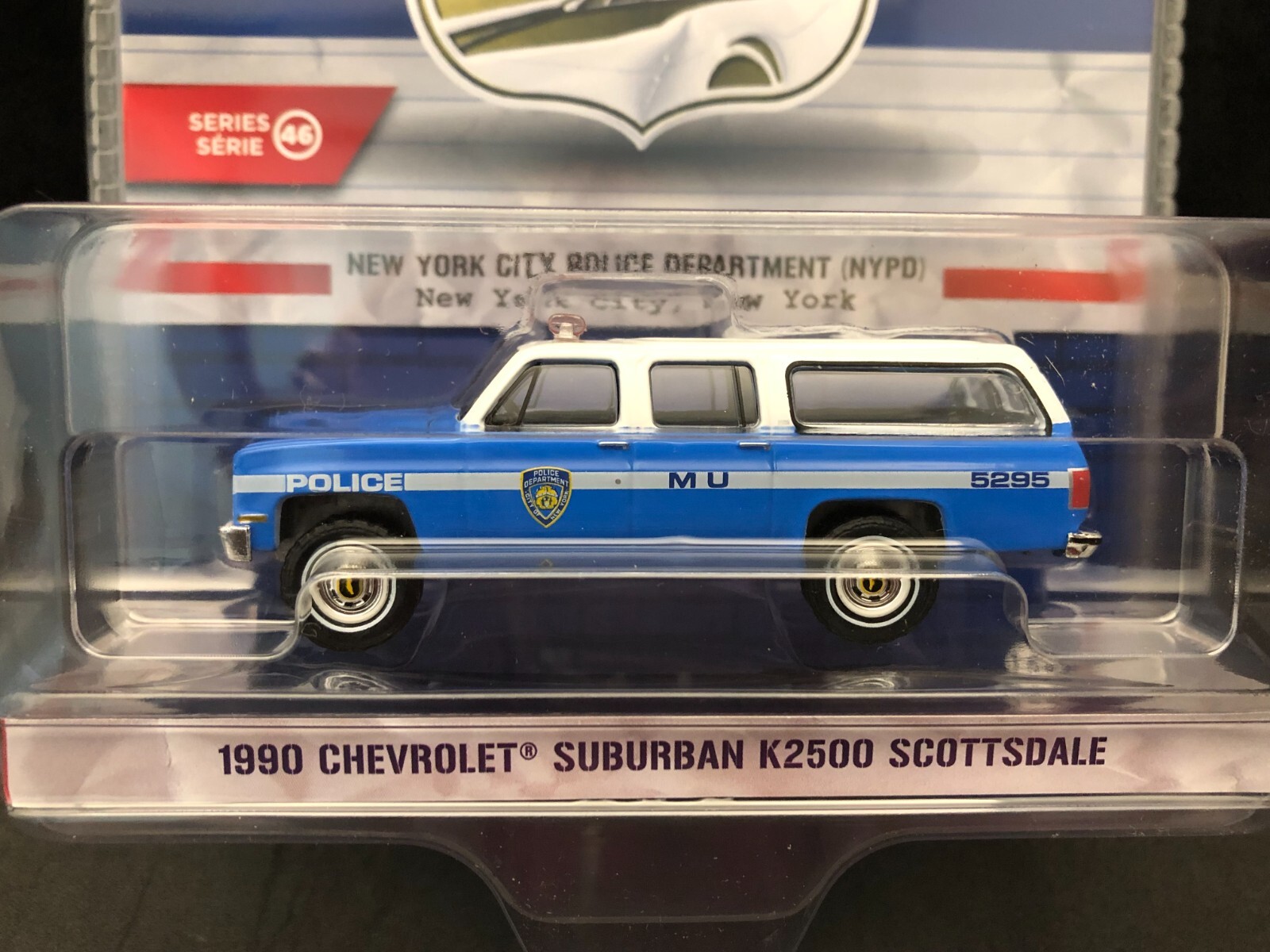 Greenlight Hot Pursuit 46 – NYPD 1990 Chevy Suburban K2500 Scottsdale 43040-D