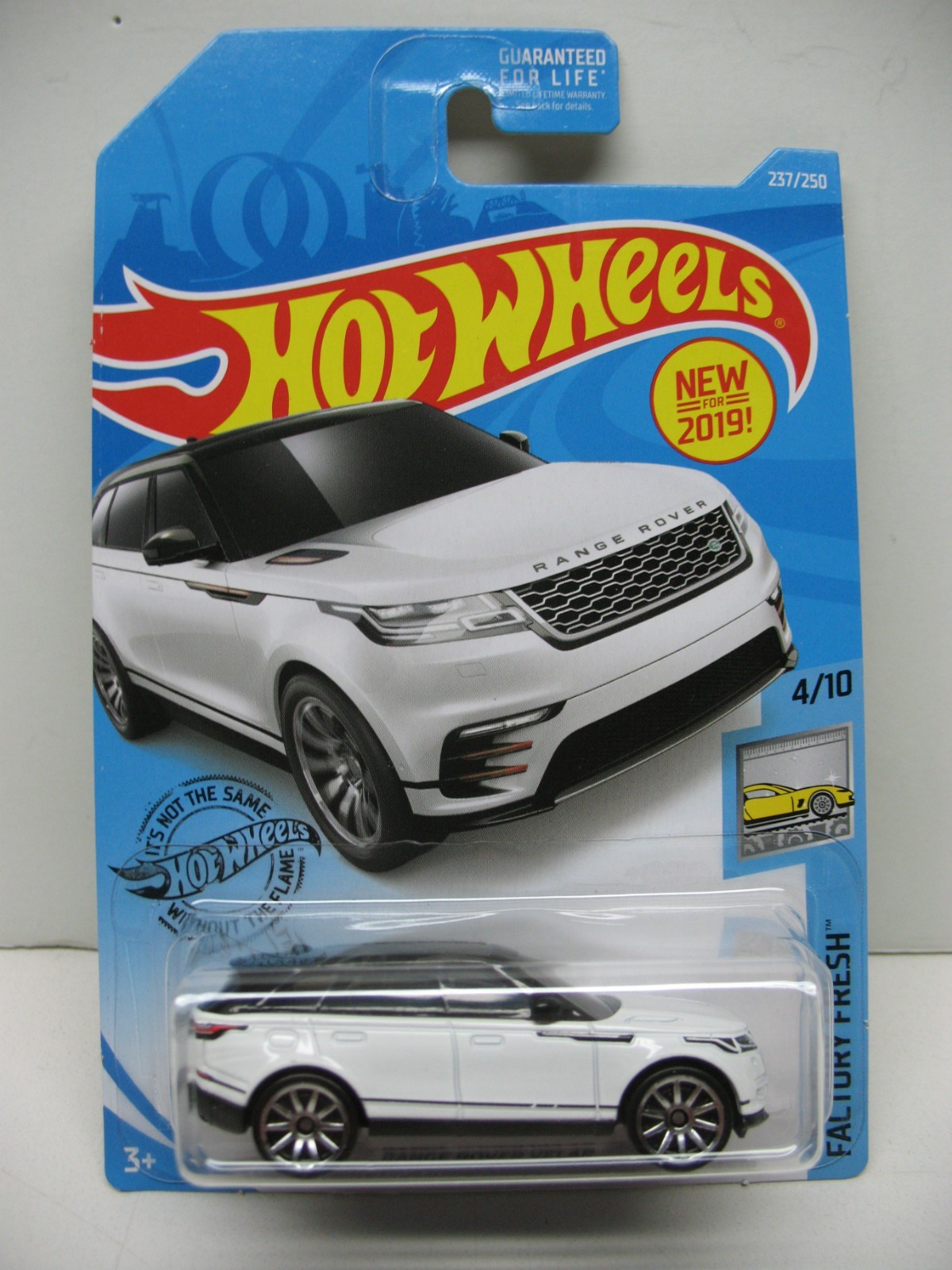 Hot Wheels Factory Fresh Range Rover Velar White 2019 Kroger Exclusive NEW 4/10