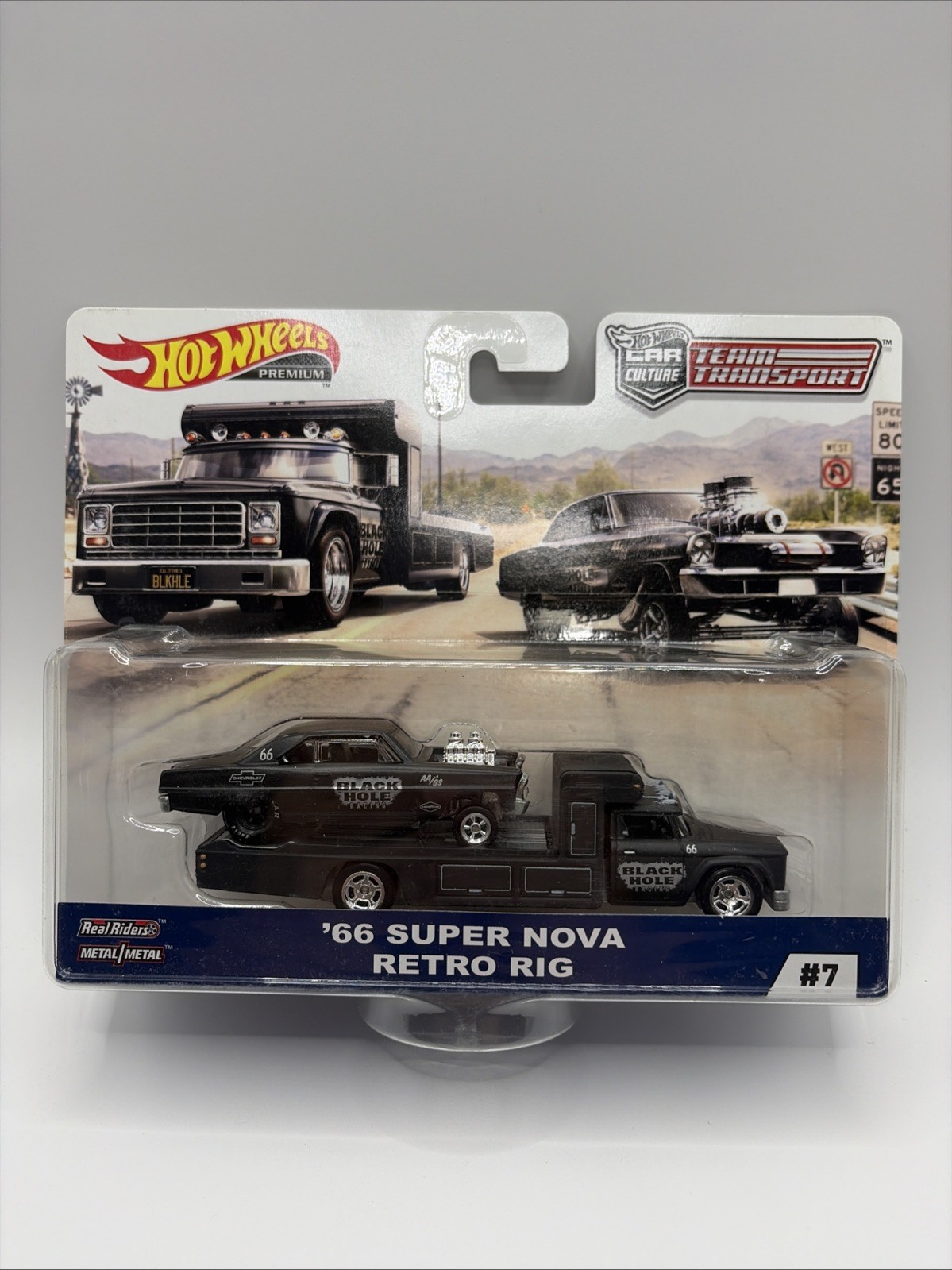 Hot Wheels Team Transport ‘66 Super Nova Retro Rig