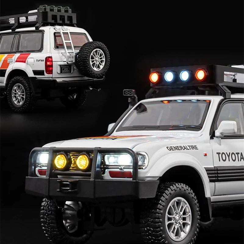 1:24 Toyota Land Cruiser LC80 Car Model Alloy Diecast Vehicle Gift Sound Light
