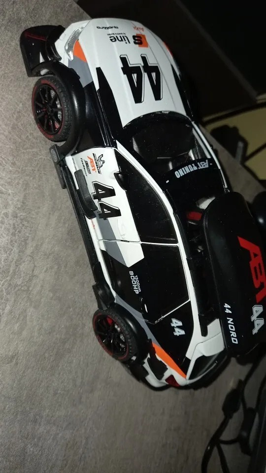 1/24 Audi RS6 Avant Station Wagon Alloy Track Racing Car Model Sports Car