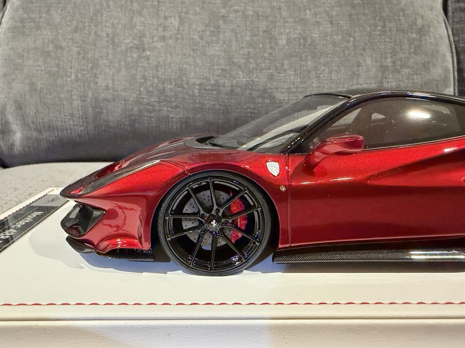 1/18 IVY Model Novitec Ferrari 488 Pista Rosso Red Metallic Limited With Case
