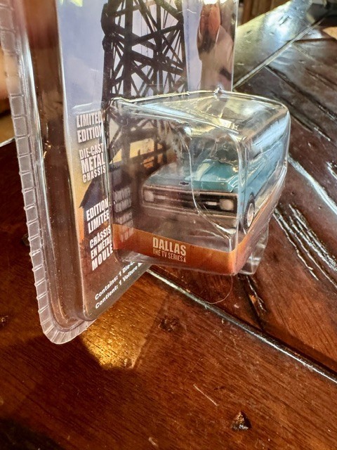 1970 Chevrolet C-10 Greenlight “Dallas” Hollywood Series 6 1:64 Scale Truck