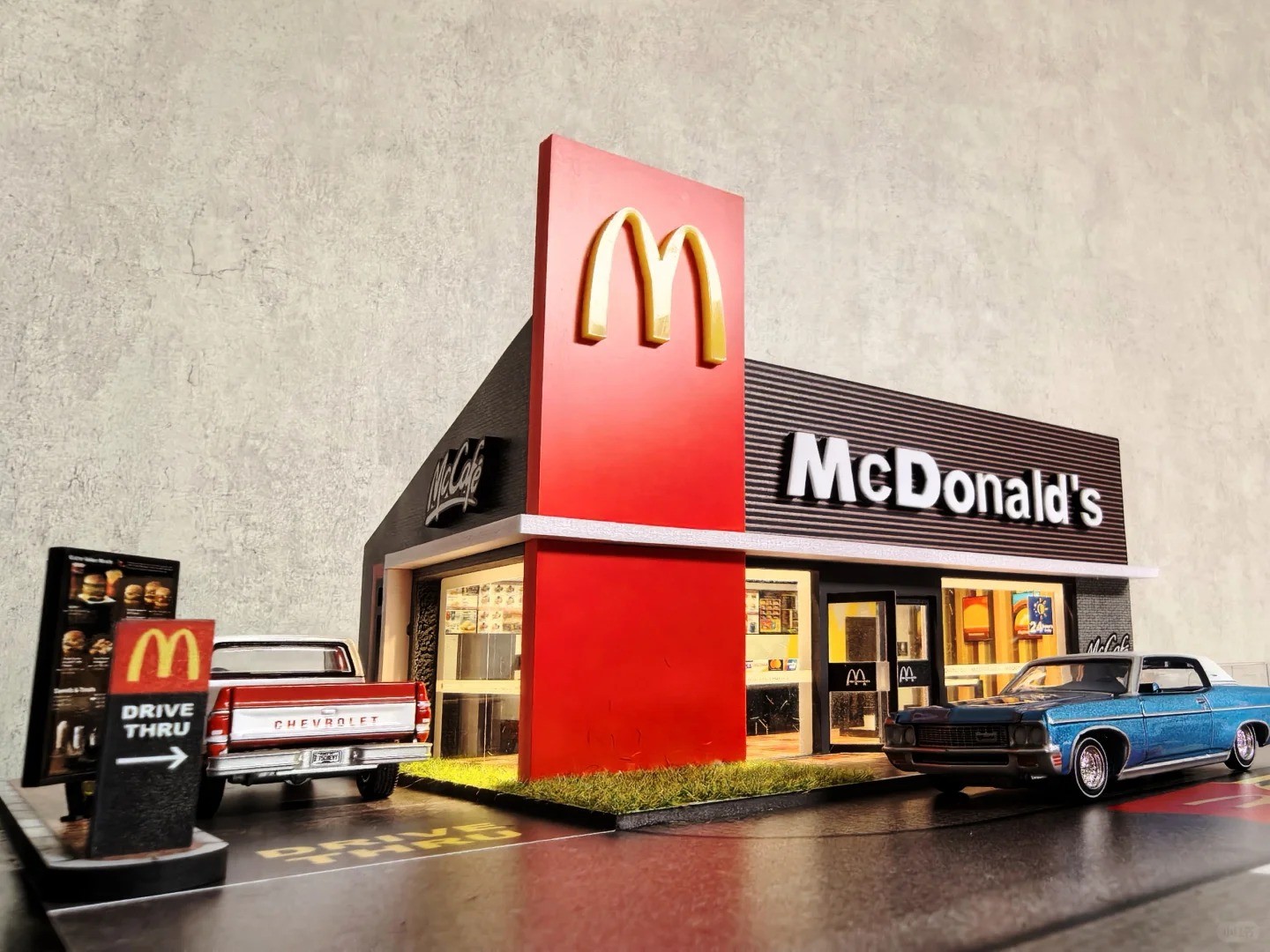 1/64 Diorama Garage Model LED Light Gas Station Parking Lot Scene Display Model
