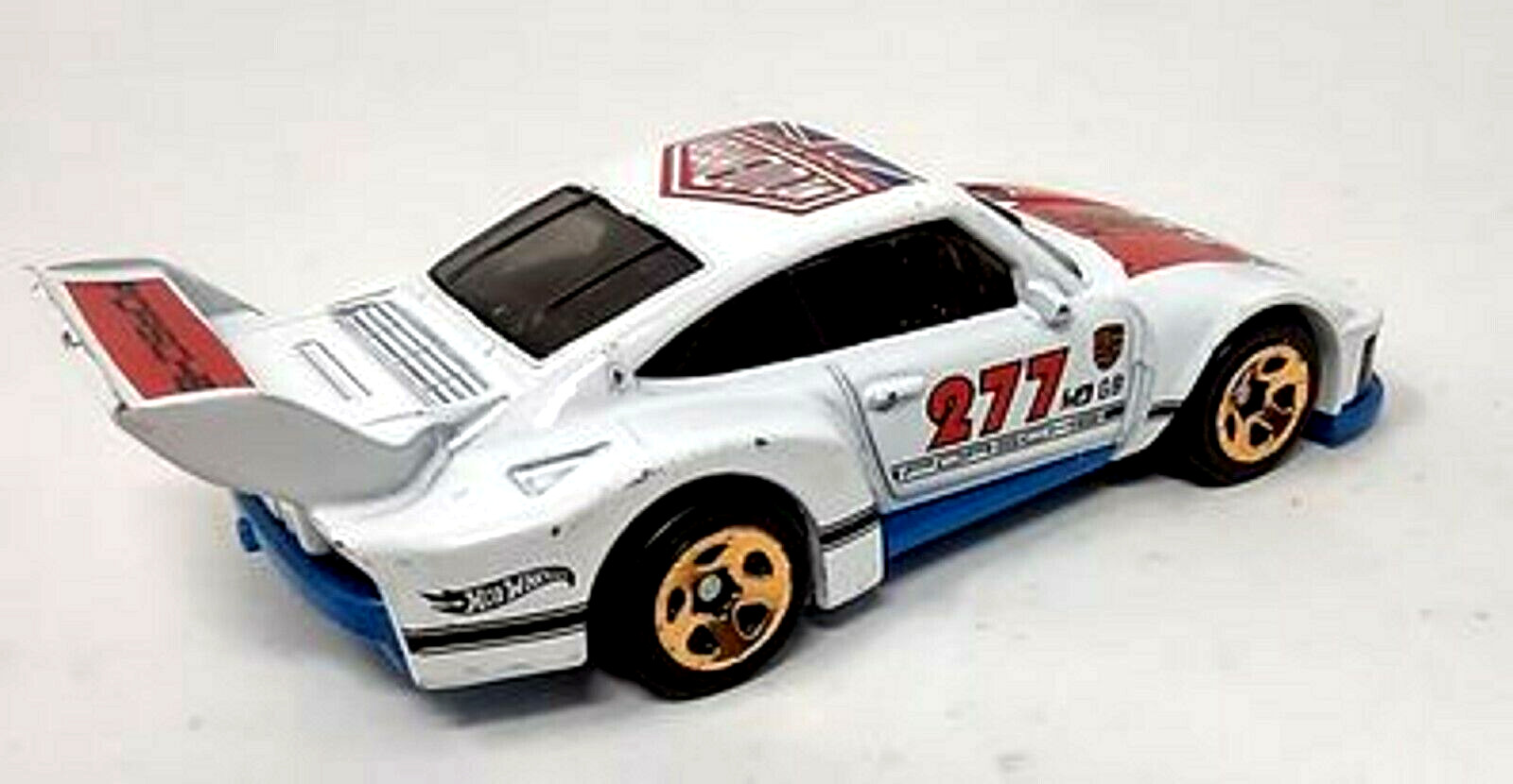 Hot Wheels 2020 Mattel Diecast Car Porsche 935 GRX60 Urban-Outlaw White Car