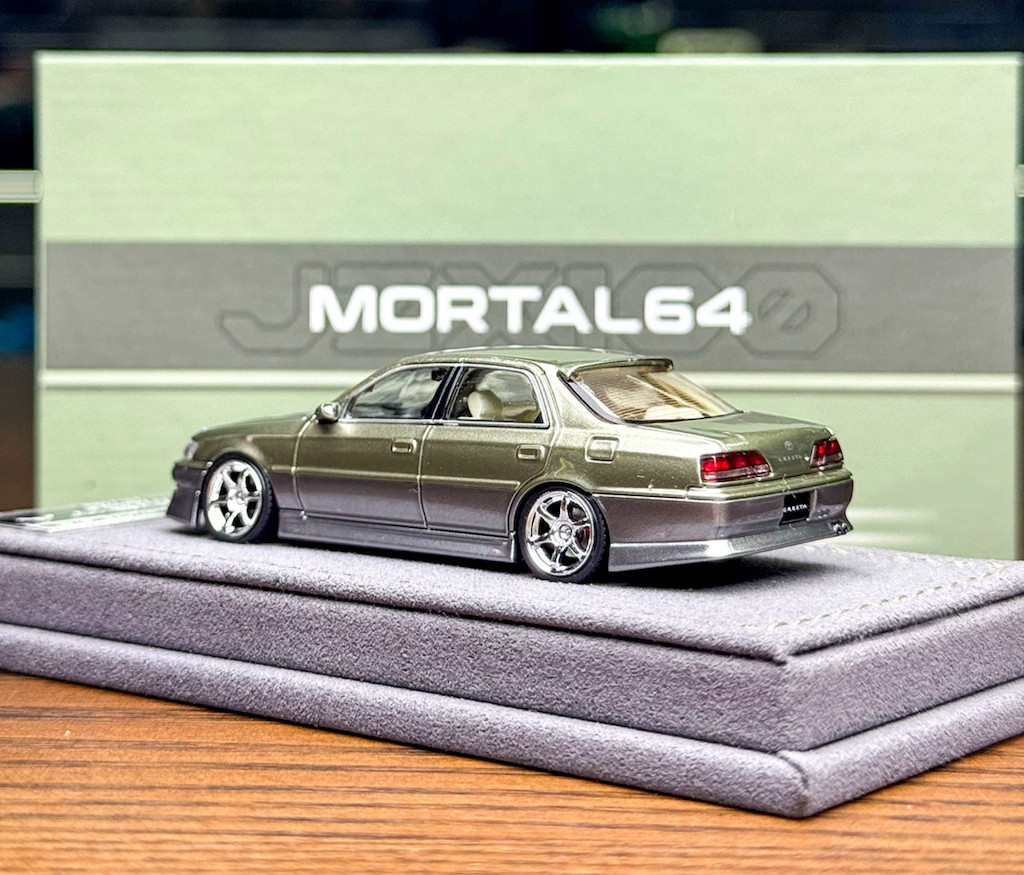 Mortal 1:64 Green JDM CRESTA JZX100 Sedan Sports Model Diecast Metal Car