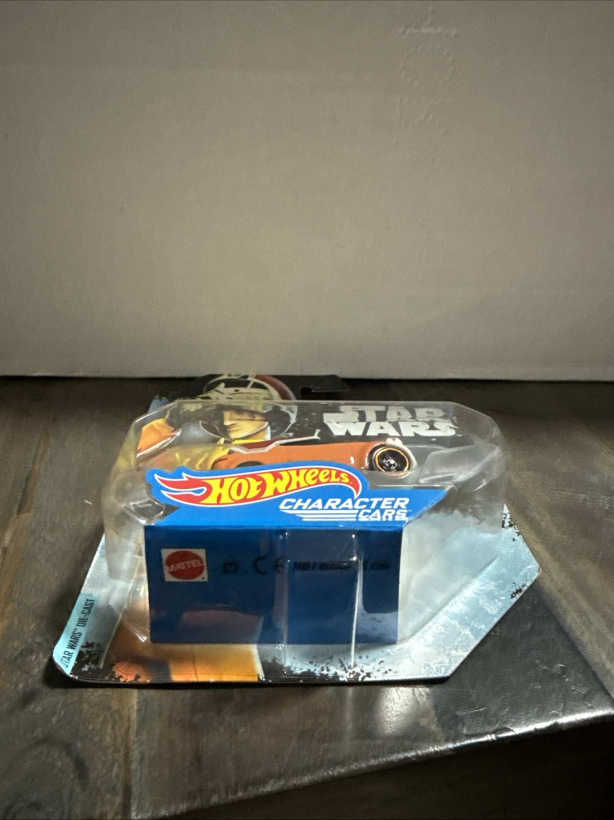 HOT WHEELS STAR WARS CHARACTER CARS EZRA BRIDGER