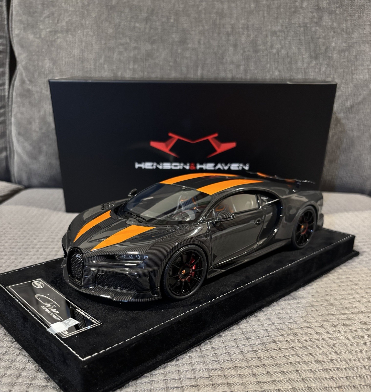 1/18 HH Henson & Heaven Bugatti Chiron SuperSport Carbon/orange High Wing Limite
