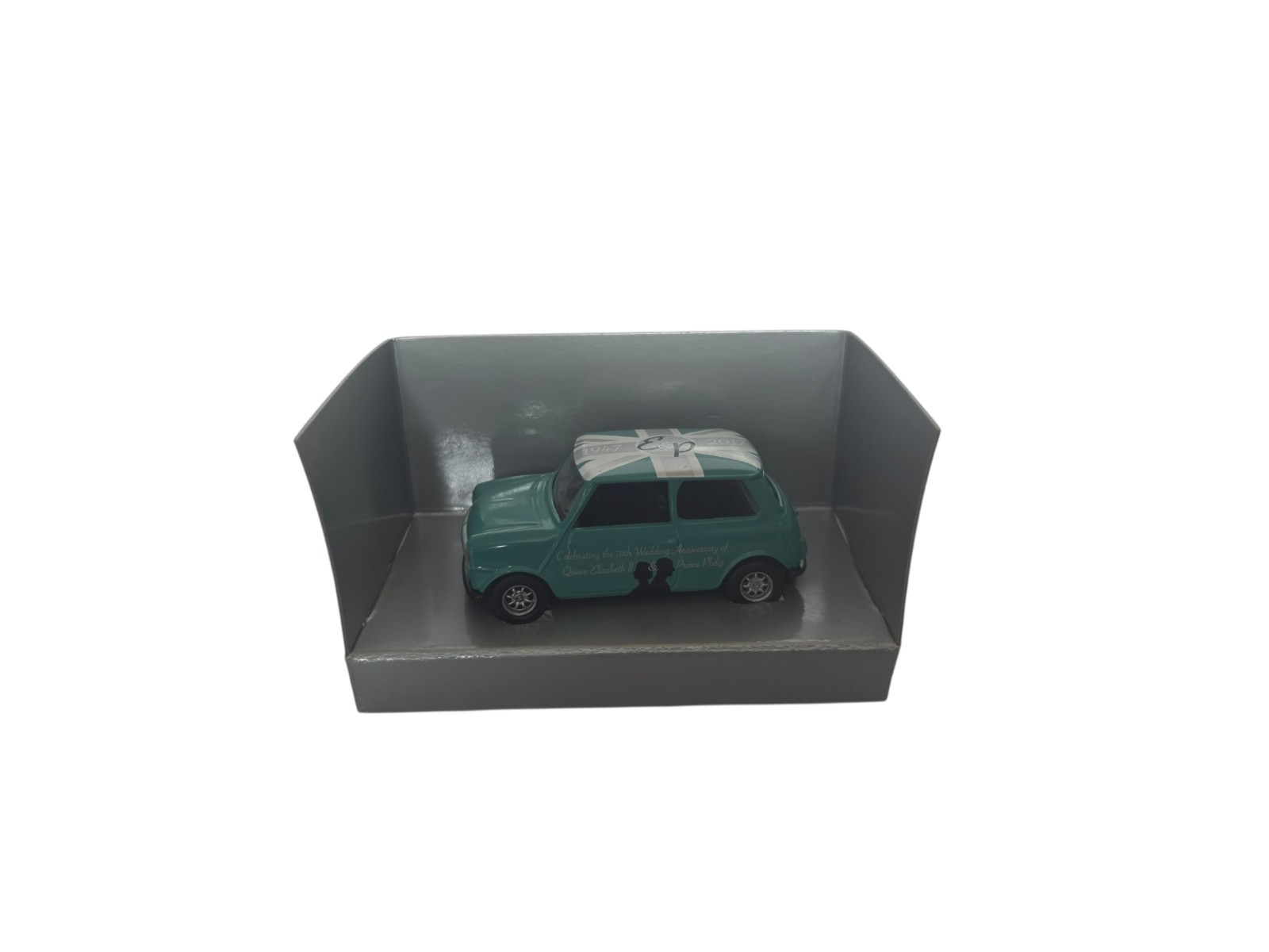 ​Corgi CC82108 Classic Mini Queen Elizabeth II 70th Wedding Anniversary Box 1:36