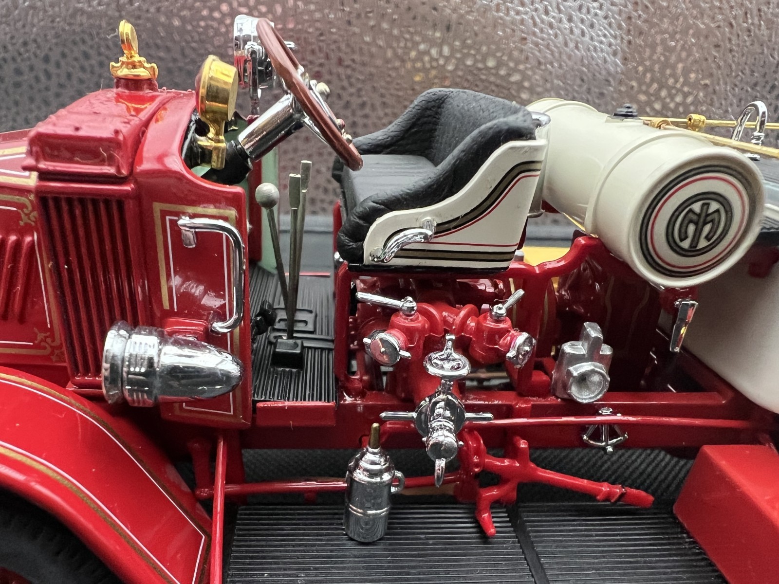 Vintage Danbury Mint 1926 Mack Ac Rotary Pumper In Box, W/COA, NIB, NEVER DISPLA