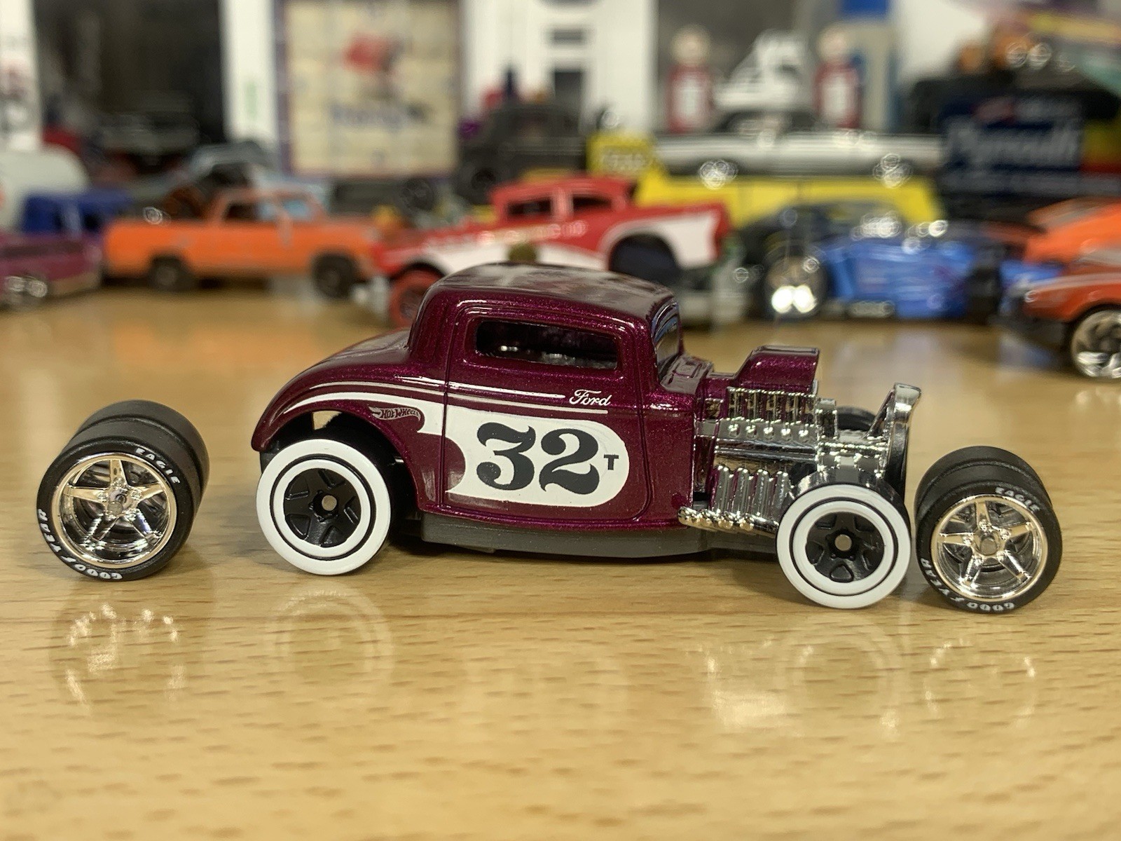 Hot Wheels ’32 Ford Purple Hot Rod Custom Wheel Swap