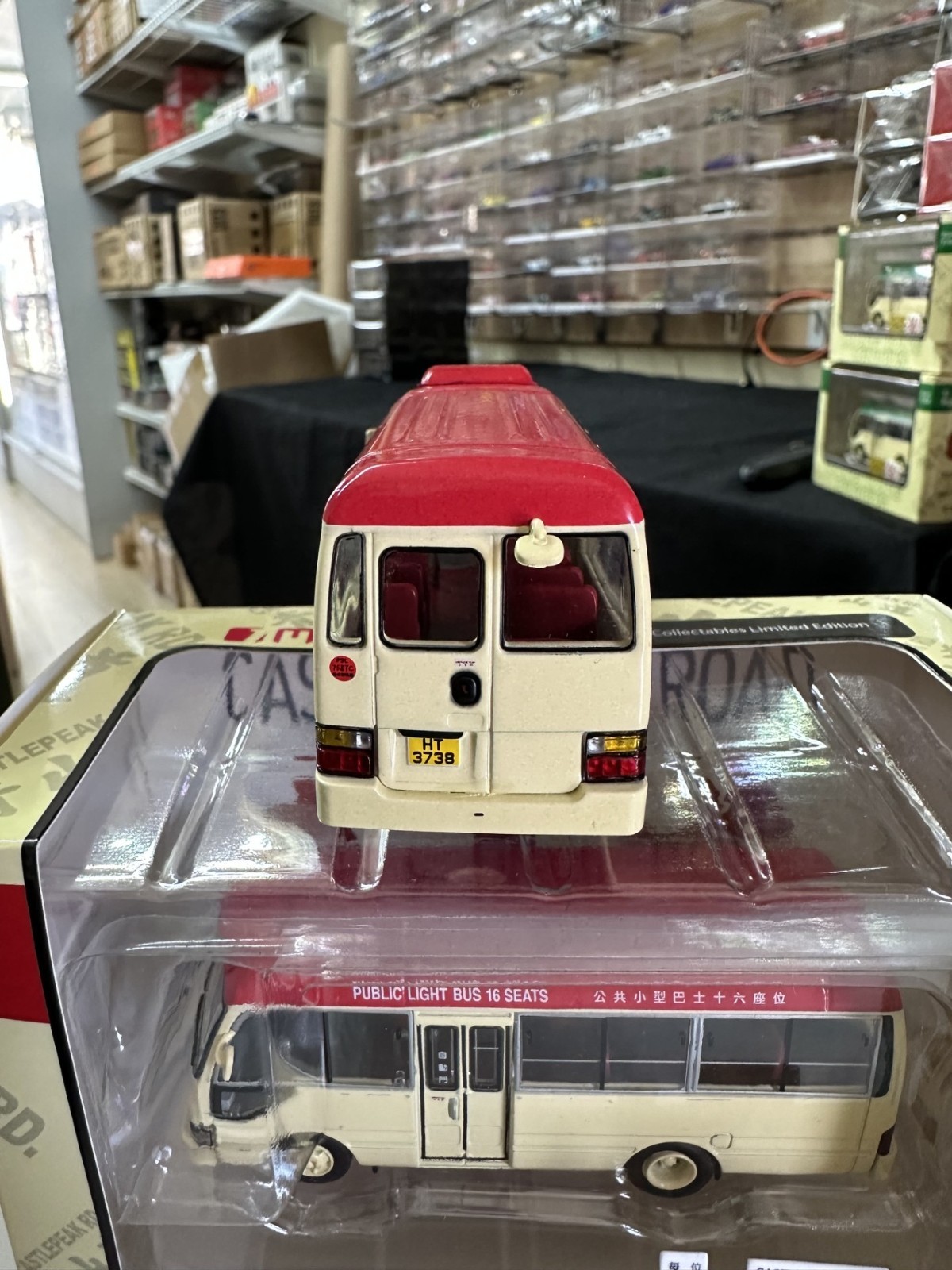 TOYOTA COASTER HONG KONG MINIBUS MINI BUS WHEELS STEER 1/64 DIECAST BY MODEL 1