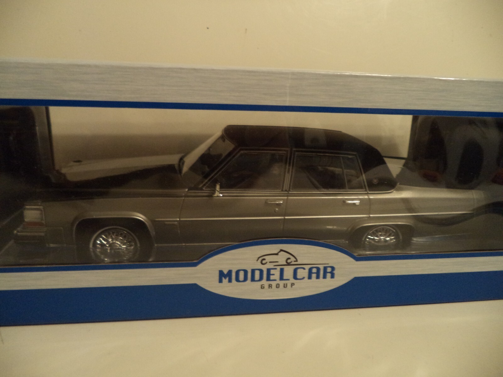MCG 1982 Cadillac Fleetwood Brougham Grey Metallic 1:18 new in box box damaged