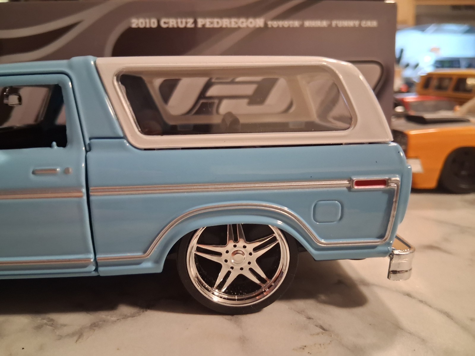 ( Custom Built) 1.24scale Diecast Custom 78 Ford BRONCO SLAMMED( Read Ad Plz)