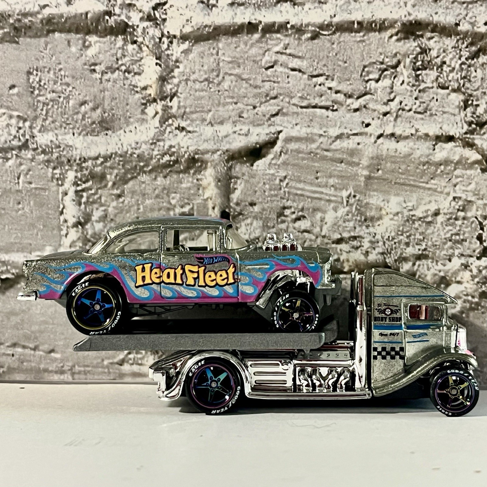 Hot Wheels • Custom • ‘55 Chevy Bel Air Gasser & Fast Bed-Hauler • Real Riders