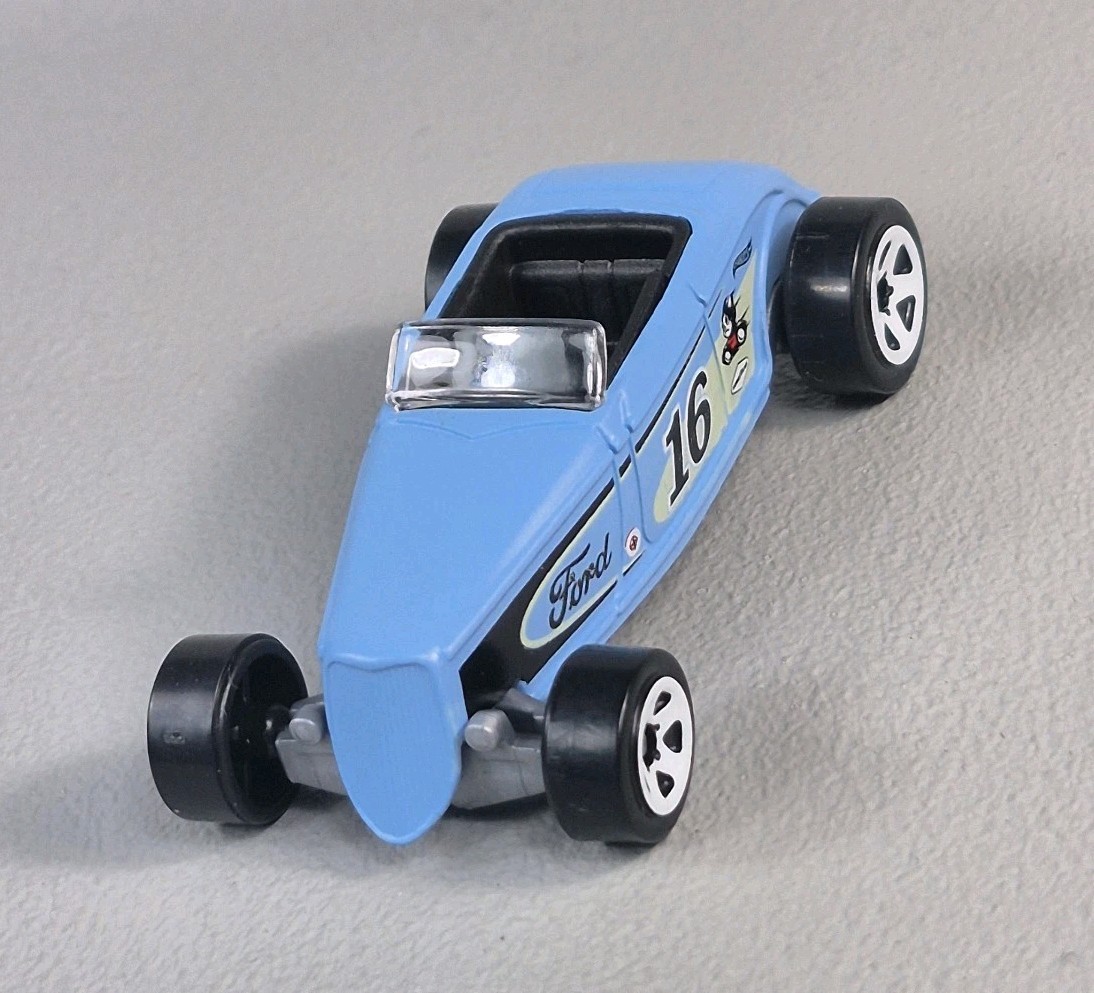 1933 FORD LOW BOY Diorama Collectible DieCast Model Car 1:64 Blue LOOSE