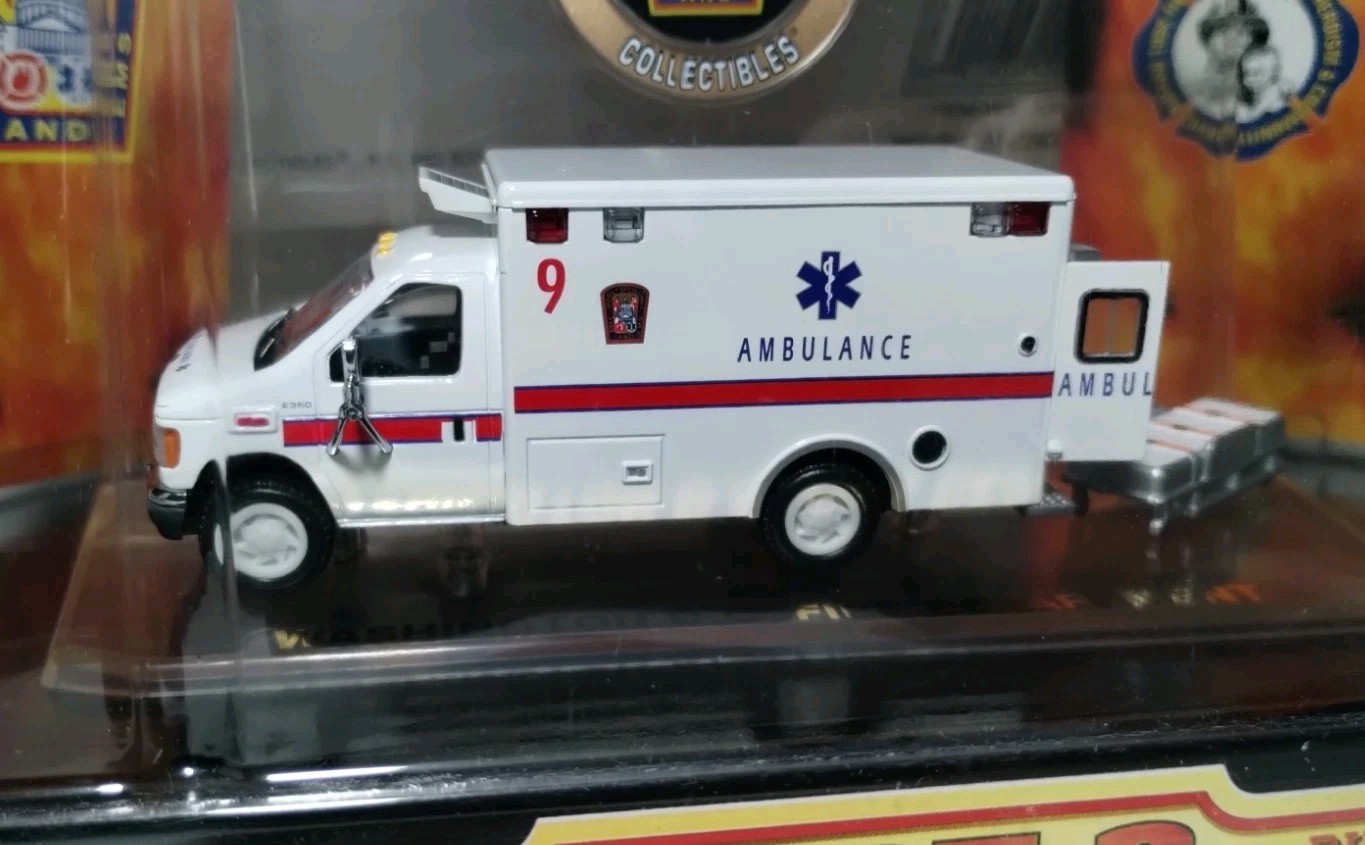 Code 3 – Ford Ambulance 9 E-350 – Washington, DC – Model #12060