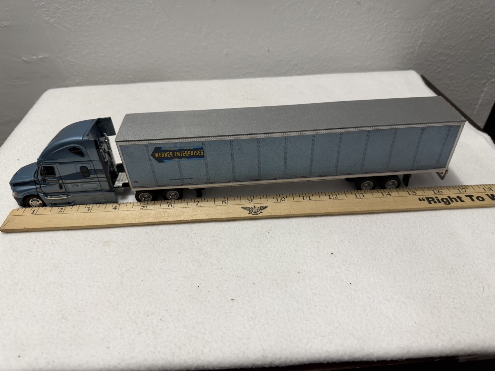 Franklin Republic Die Cast 1:64 Semi Tractor Trailer Werner Enterprises Truck